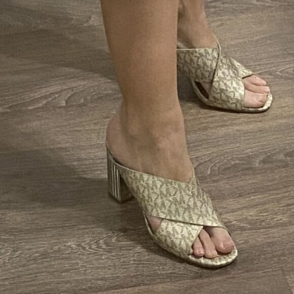 New authentic Michael Kors gold mules high heel shoes - Picture 3 of 5